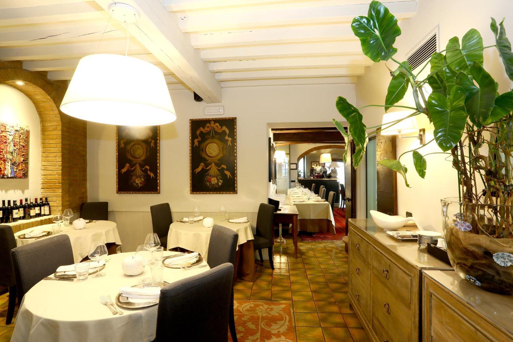 Locanda Stella D'Oro Soragna Екстериор снимка