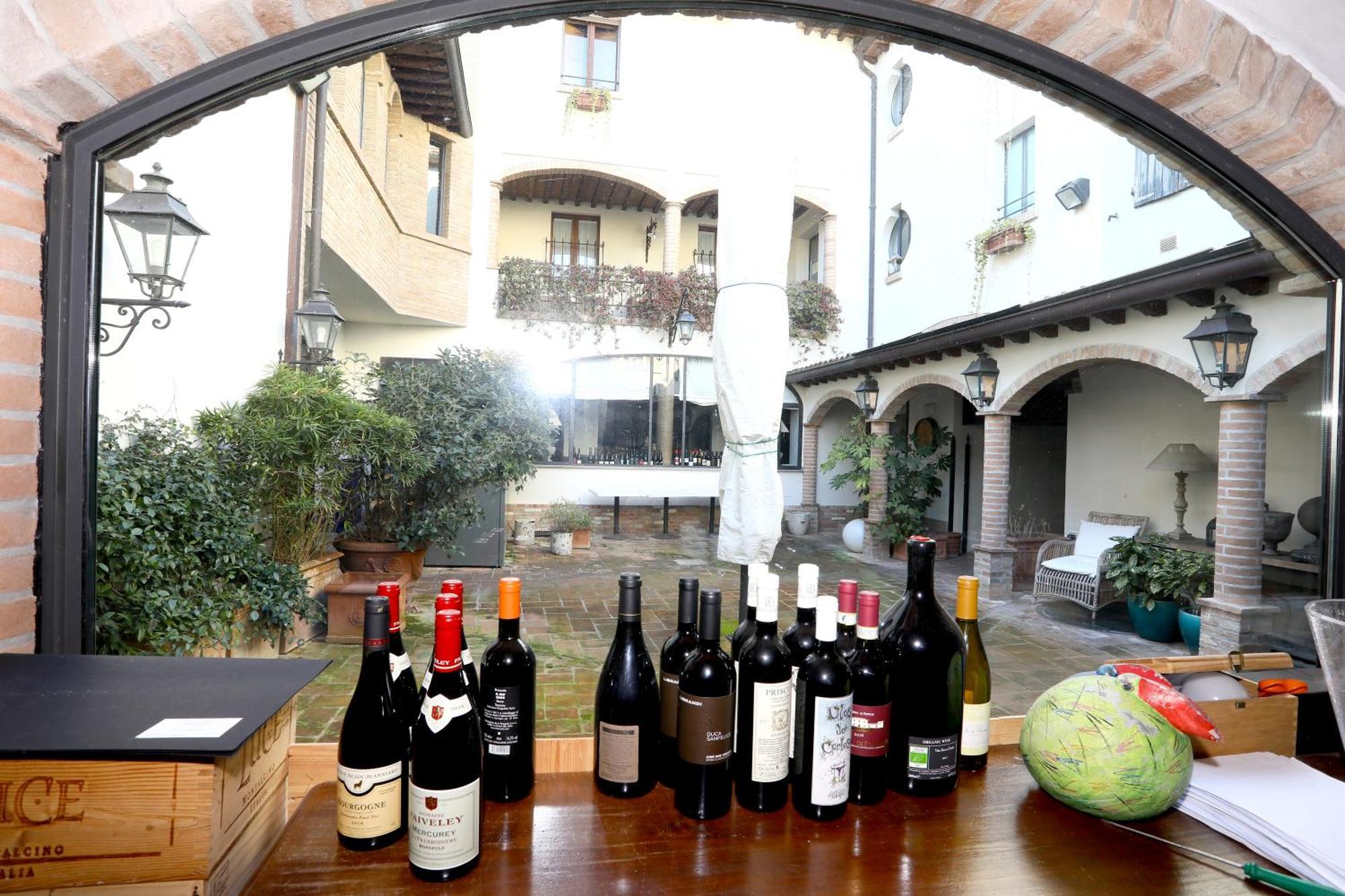 Locanda Stella D'Oro Soragna Екстериор снимка