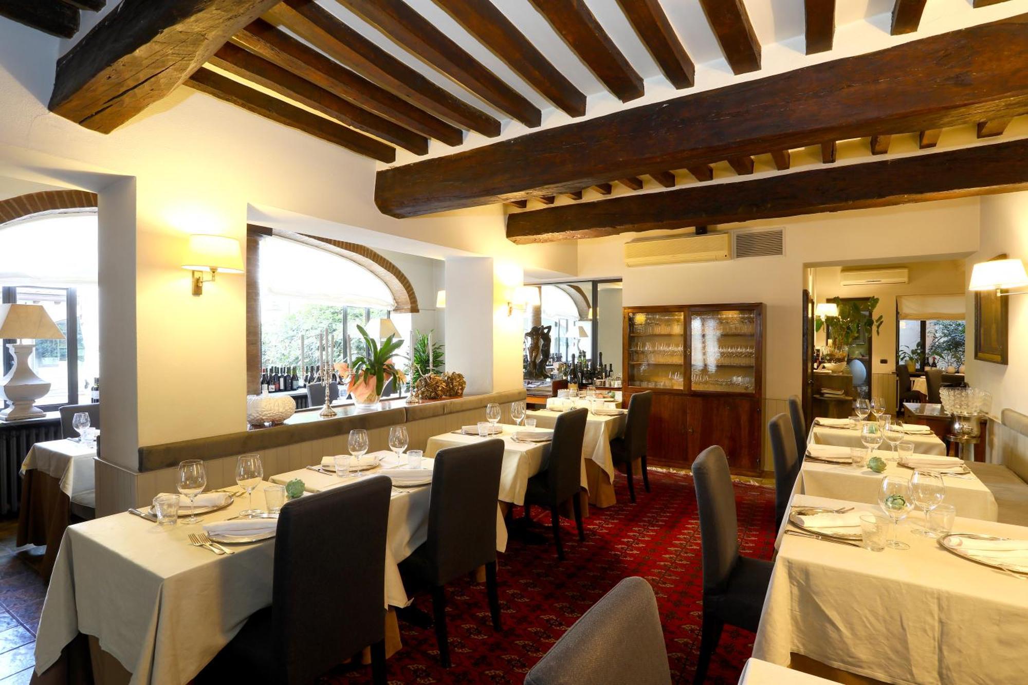 Locanda Stella D'Oro Soragna Екстериор снимка